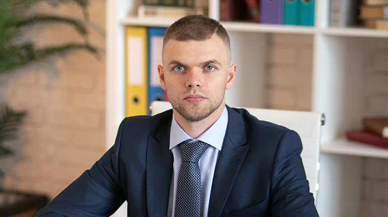 Про нас